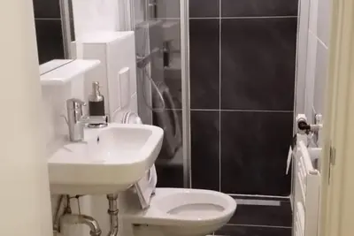 Image de Small quadrupple room 1 km from center Utrecht