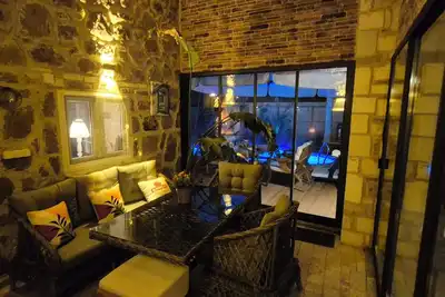Image de Charming 2-bedroom stone house with heating svimming pool pleasant İzmir