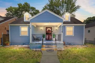 Image de Cozy Cape Cod Close to Downtown Easy Parking