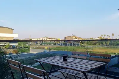 Image de New Flat&Large Living Space(2-6)Near By Lara beach