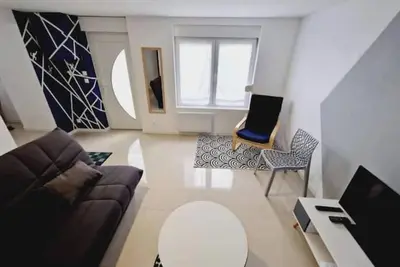 Image de Maison calme et toute équipée avec jardin