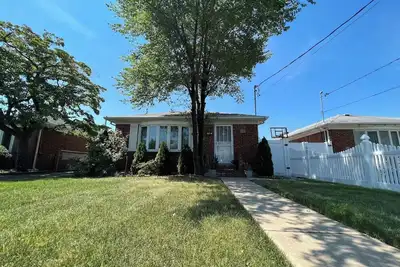 Image de Cozy Queens Retreat w/ Family Amenities & Parking