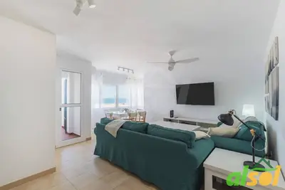 Image de Front Line Beach with Ocean View A08-00129