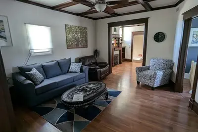 Koreana Downtown Apartment 4