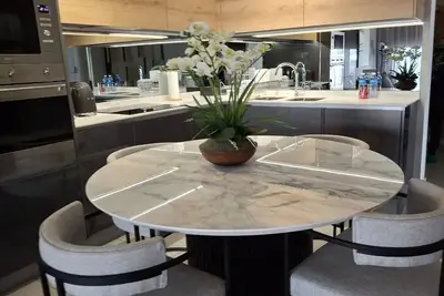 Image de Ellipse Cassini 2 Bedroom en-suite Luxurious Apartment