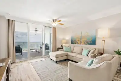 Image de New and Exclusive: Luxury Beachfront Retreat in Perdido Key!