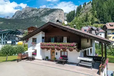 Image de Appartement 'Christa' avec vue sur les montagnes, jardin partagé et Wi-Fi
