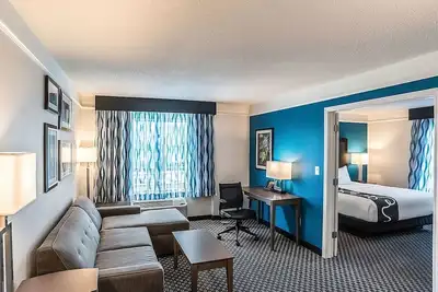 Image de King Deluxe Suite, La Quinta, Spacious & Comfy, Right off Interstate 10