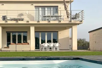 Image de Belle maison à Augusta avec WiFi
