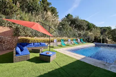 Image de 2tor18 - Maison confortable avec piscine privé dans une zone résidential