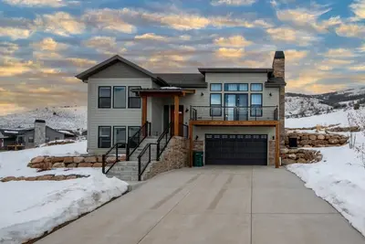 Image de Sky’s Edge B7 | Near Powder Mtn |Hot Tub & 2 Lr’s