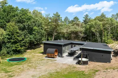 Image de Belle maison à Hadsund avec sauna