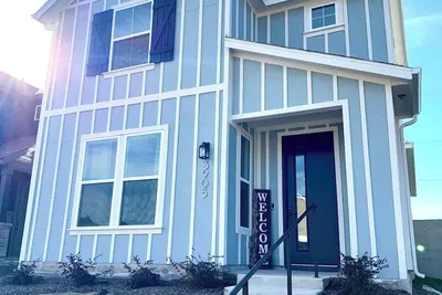 McKinney Modern Mindset\nKing & Queen Beds, Fully Equipped Kitchen & Much More