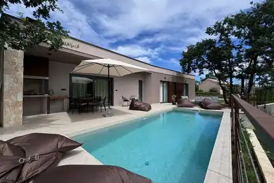 Villa Veros (V0322-K1) - Labin