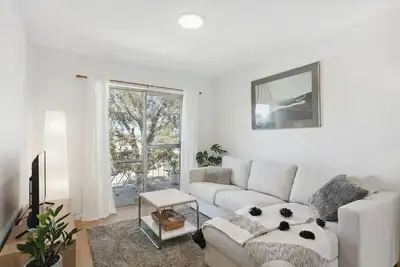 Image de Chic Cozy 2 Bedroom Apartment Near Beach