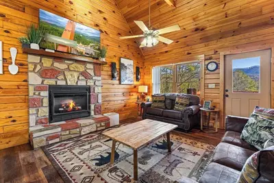 Image de This cabin is a 3 bedroom(s), 1 bathrooms, located in Sevierville, Tn.