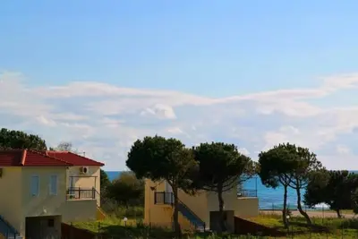 Image de Romanos Beach Villas : Holiday Home - Beach Front
