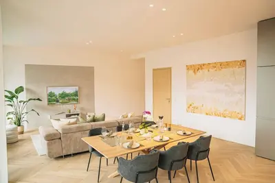 Image de Rr | The Penthouse | Luxe 105 m² | Central | Wifi