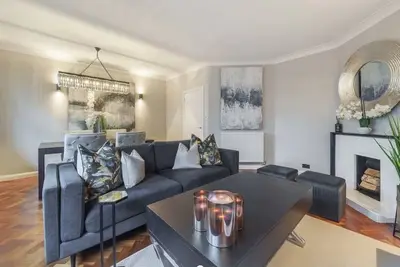 Image de Chic 3-bedroom with luxury decor and WiFi in delightful Northwood