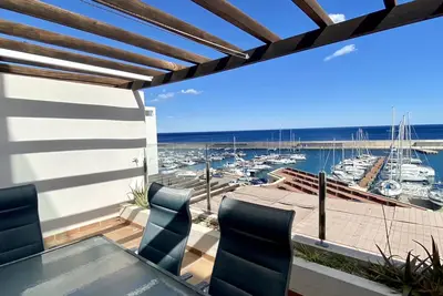 Image de Luminoso Duplex En Primera Linea Del Mar Residencial Marina Del Port 33-34