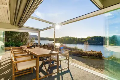 Image de Luxurious waterfront Villa w/Boat&kayaks. Only 15 min from Bergen city center!
