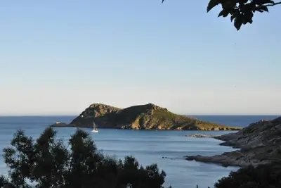 Image de Villa rénovée, vue mer panoramique face au site exceptionnel du Cap Taillat