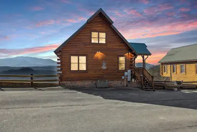 Image de 2 Bedroom + Loft with Incredible Unobstructed View, Game Room, Hot Tub!