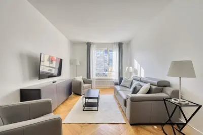 Image de Appartement de Standing avec Vue sur Jardin - 68 m2 proche Victor Hugo