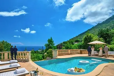 Image de Villa aux portes de Monaco - Vue mer - Piscine privée - Idéale familles&groupes