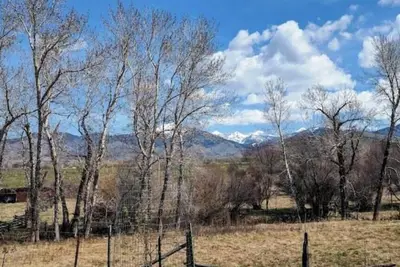 Image de Historic Farmhouse Cabin in the Ruby Valley