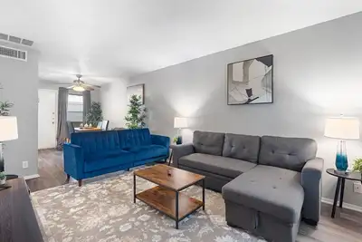 Image de Beautiful 2br\/1ba in Hydepark 6876