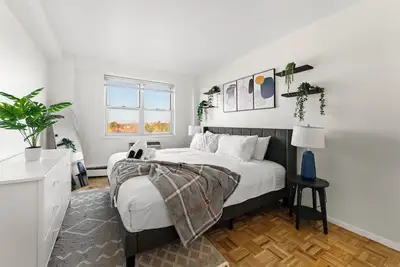 Image de Nice 2bd/1. 5ba near Bu 3648