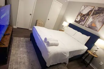 Image de Beautiful 2bd/2ba 5 Mins to Ut 3933