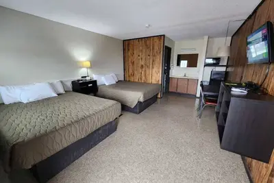 Image de Enjoy Room w/ Access to Refreshing Pool, Golf Cart Rentals & Outdoor Fun