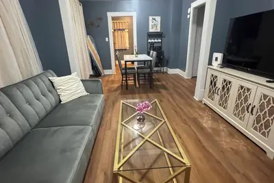 Image de Charming 2-bedroom house with WiFi, Ac in 6 minutes Osf in Peoria