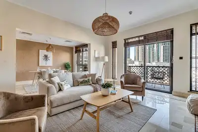 Image de GuestReady - Retraite en centre-ville avec vue sur la ville