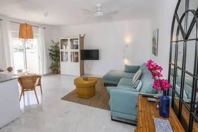 Image de Quiet Pool and Relax