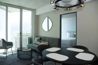 Image de Blue Nun at 29, City Views and Wonderland Vibes!