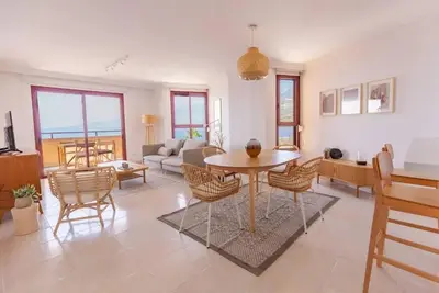Image de Radazul Beachfront apartment