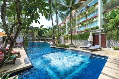 Private Pool Residence with 5 bedrooms, 500 sqm size, 3 min walk to Surin Beach