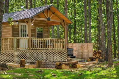 Image de Owl's Nest Hot Tub Hideaway for Nature Lovers