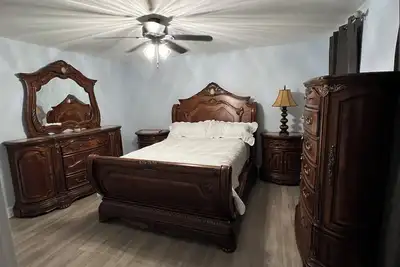 Image de House with Jacuzzi * Luxury * 3br. { ExclusiveDiscounts }