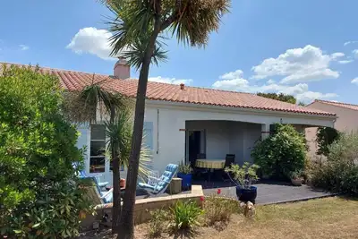 Image de Maison de vacances avec terrasse privée et jardin privé