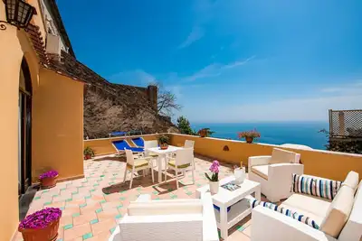 Image de Estate4home - Chiesa Nuova Grande