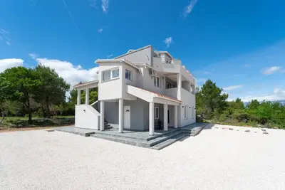 Image de Superbe appartement à Pridraga avec.