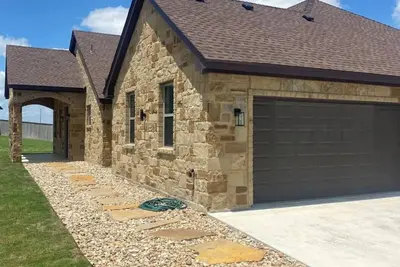 Image de Salado Stone Retreat\nCharming 3-bedroom house with WiFi, Ac in delightful Salado