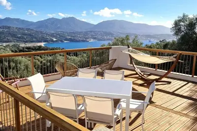Image de Super villa idyllique & antique avec vue mer imprenable