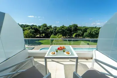 Image de Refugio Ideal Golf & Piscina Cana Rock Star