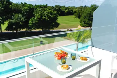 Image de Single Loft Best Pool Views! Cana Rock Star G-205