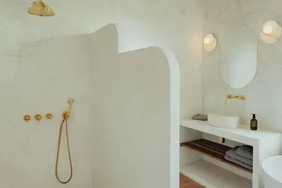 Image de Golf Cart Included ~ Mediterranean/Moroccan Design ~ 5’ Beach~ Salt-Water Pool